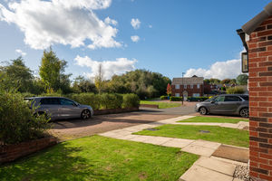 Hurricane Avenue Woodhouse